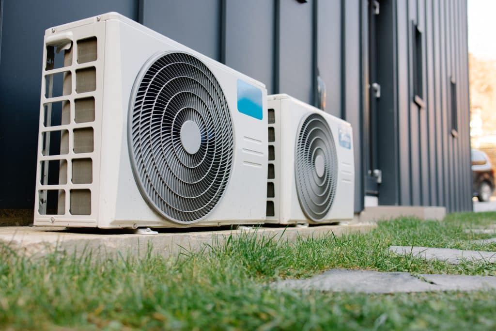 Central air conditioning system for residential cooling